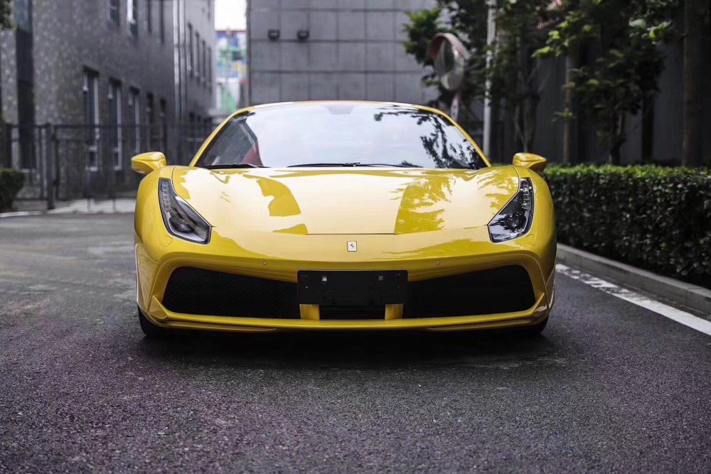 法拉利488 Spider